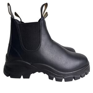 Blundstone 2240 Chelsea Boot Premium Black Leather Women's 8.5 Chunky Lug Sole